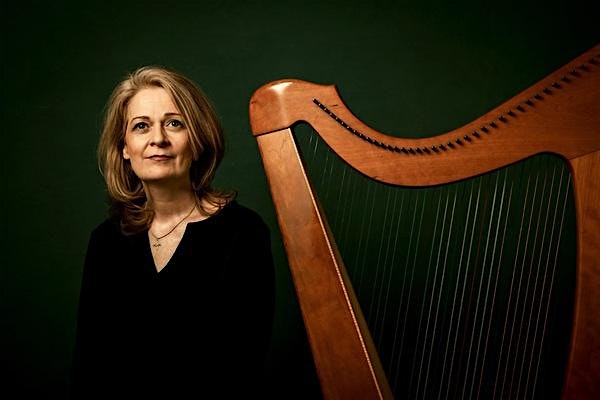 Áine Minogue, harp – Belmont, MA