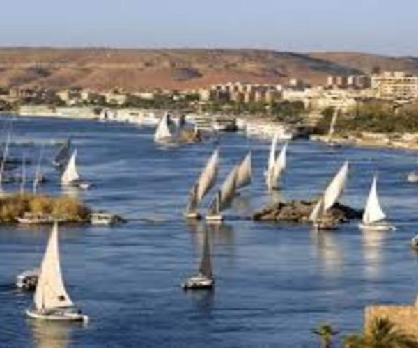 Aswan: Private Felucca Cruise on the Nile with Hotel Pickup – Aswan, Egypt