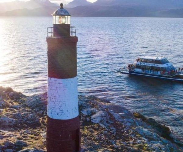 Beagle Channel Navigation On Yacht – Tierra del Fuego, Argentina