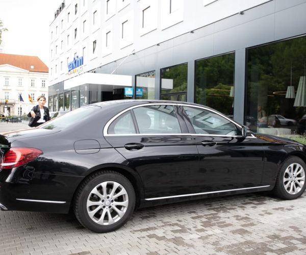 Bratislava: Airport to Hotel Private Transfer Service – Bratislava Region, Slovakia