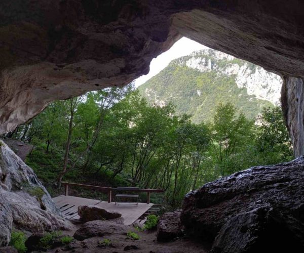 Daily tour to Pellumbas Cave – Cave of Pëllumbas, Albania