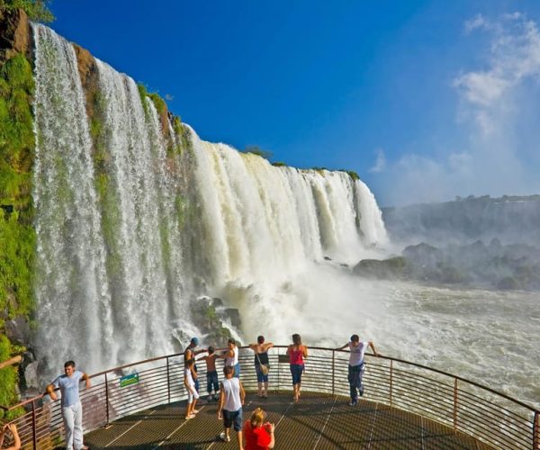 Discover the Argentine Waterfalls with a Guide – Misiones Province, Argentina