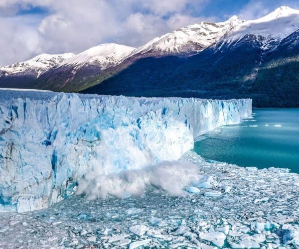 El Calafate: Trip to the Famous Perito Moreno Glacier – Santa Cruz Province, Argentina