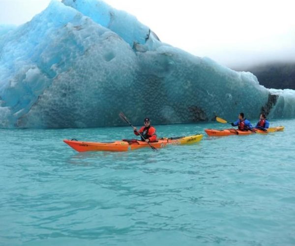 El Calafate: Perito Moreno Kayak Trip with Gear and Lunch – Santa Cruz, Argentina