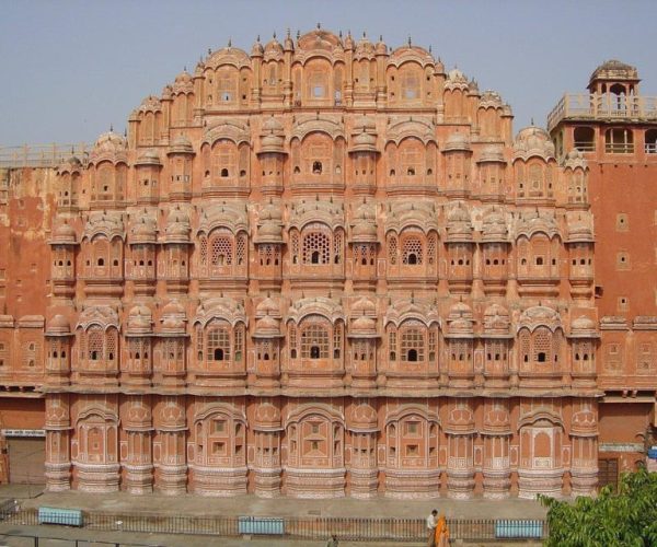 From Delhi: Jaipur Guided City Tour with Hotel and Transfer – Rajasthan, India