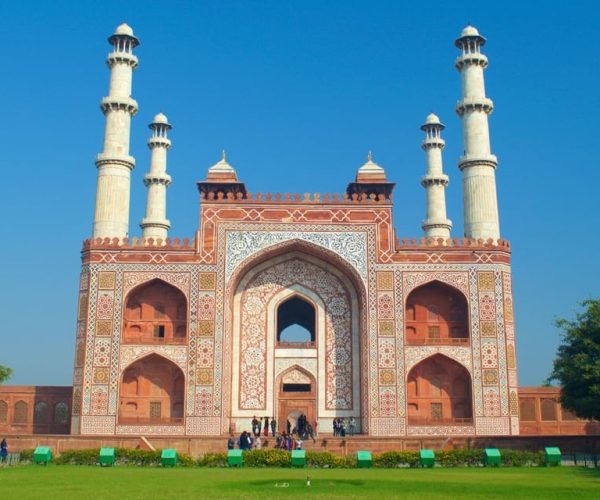 From Delhi:Overnight Taj Mahal Tour by Car with 5-Star Hotel – Uttar Pradesh, India