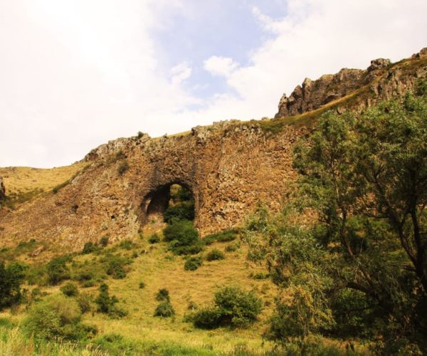 From Yerevan: Trek from Bjni to Tsaghkadzor – Ararat Province, Armenia