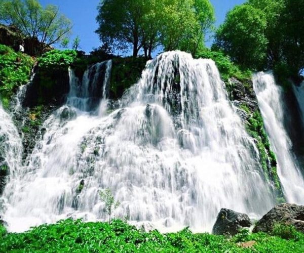 From Yerevan to Shaki Waterfall-Jermuk-Noravank & Khor Virap – Vayots Dzor Province, Armenia