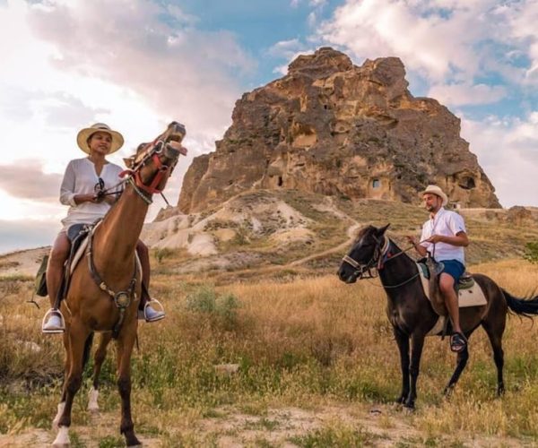 Horse riding in Cappadocia / Hotel pickup and drop-off – Göreme, Turkey