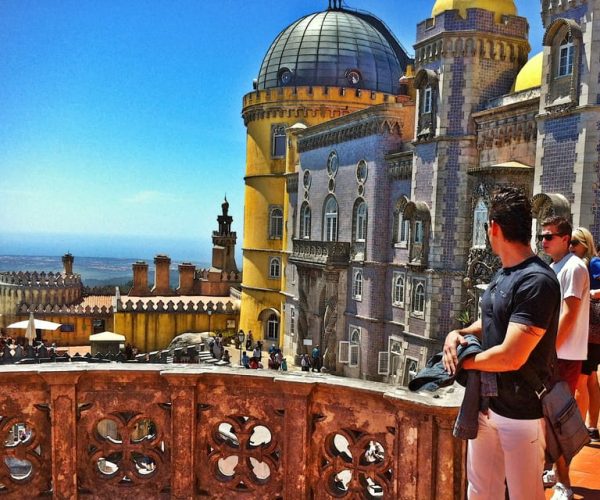 Lisbon: Sintra & Pena Palace Guided Tour with Hotel Pickup – Lisbon District, Portugal