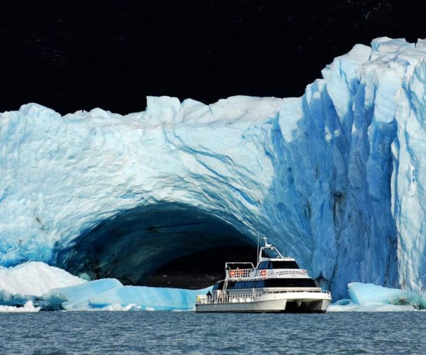 Perito Moreno Glacier and Boat Safari – Santa Cruz, Argentina