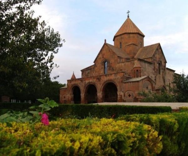 Private: Echmiadzin, Zvartnots – Armavir, Armenia