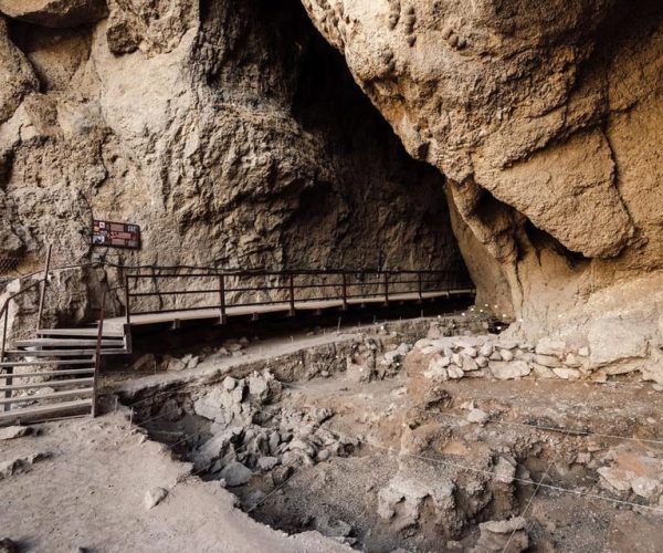 Private tour to Khor Virap, Noravank, Areni cave and winery – Vayots Dzor Province, Armenia