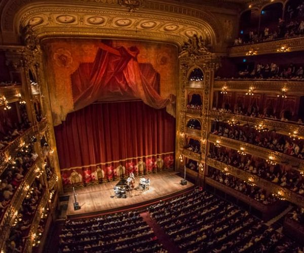 Private walking tour of Palaces and Colon Theatre – Buenos Aires, Argentina