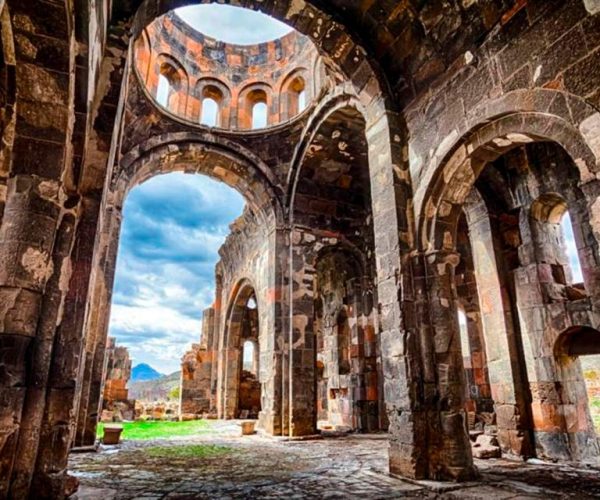 Sardarapat, Dashtadem and Talin Cathedral: Private Tour – Aragatsotn, Armenia