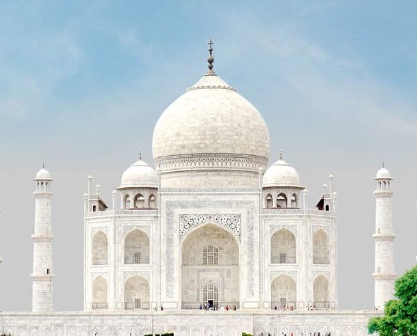 Taj Mahal Entry Ticket Guided Tour with Hotel Transfer – Uttar Pradesh, India