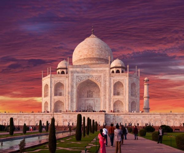 Taj Mahal Sunset View or Morning View Tour with Hotel Pickup – Uttar Pradesh, India