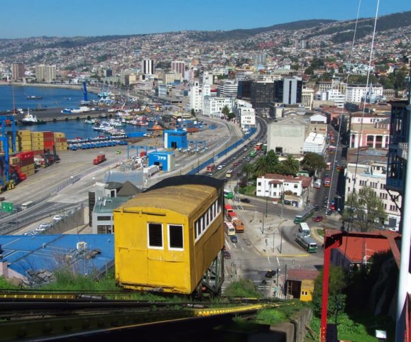 Transfer from Hotel or Port in Valparaiso to Santiago – Valparaiso Region, Chile