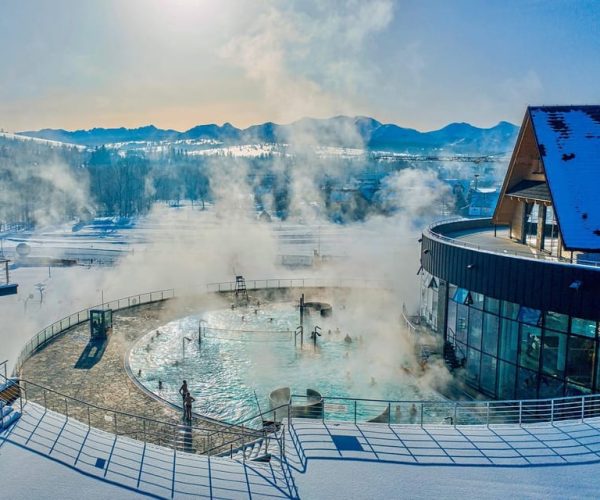 Zakopane: Chocholow Thermal Pools with Hotel Transfer – ChochoBów, Poland