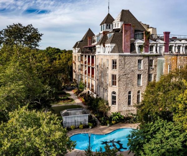 1886 Crescent Hotel and Spa – Eureka Springs, Arkansas