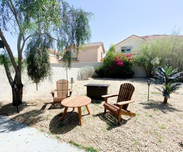 Alluring townhouse near ASU with KING bed and free parking – Arizona,