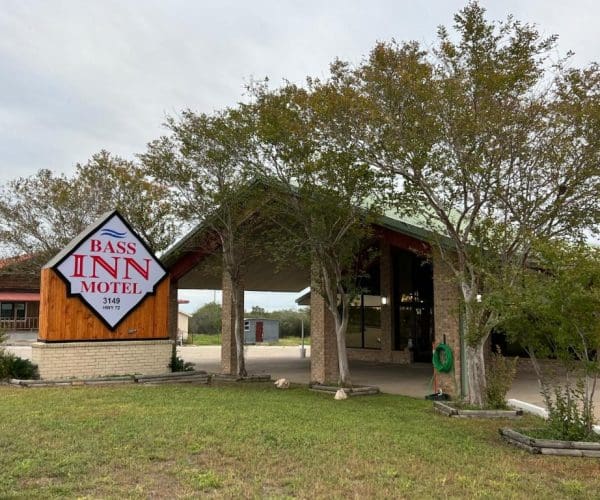 Bass Inn – Choke Canyon National Park – Simmons, Texas