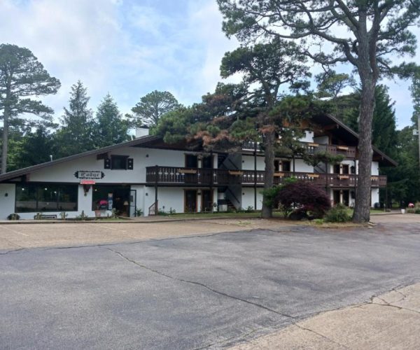 Bavarian Inn Motel & Restaurant – Eureka Springs, Arkansas