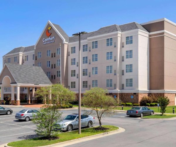 Comfort Inn & Suites – South Burlington, Vermont