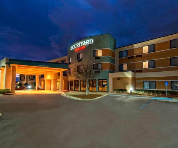 Courtyard by Marriott Alexandria – Alexandria, Louisiana