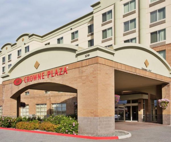 Crowne Plaza Anchorage-Midtown, an IHG Hotel – Anchorage, Alaska