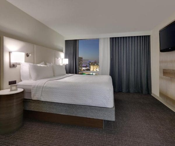 Crowne Plaza Hotel Dallas Downtown, an IHG Hotel – Dallas, Texas