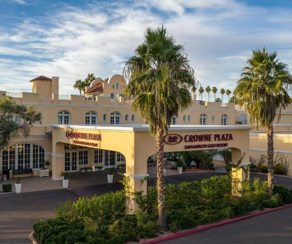 Crowne Plaza Phoenix – Chandler Golf Resort, an IHG Hotel – Chandler, Arizona