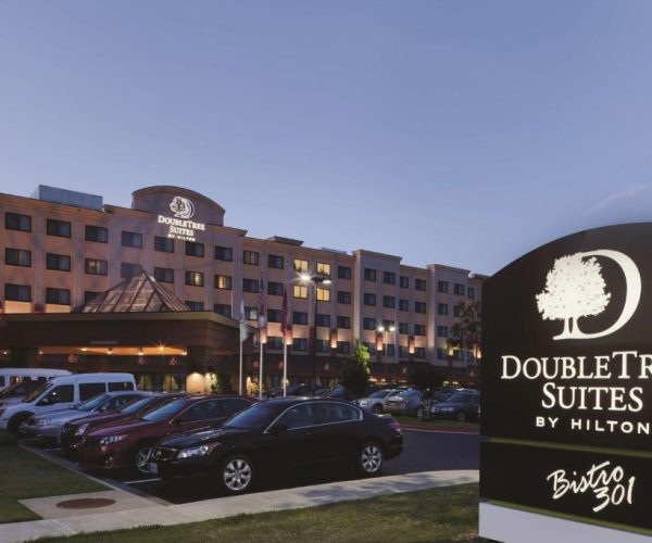 DoubleTree Suites by Hilton Bentonville – Bentonville, Arkansas