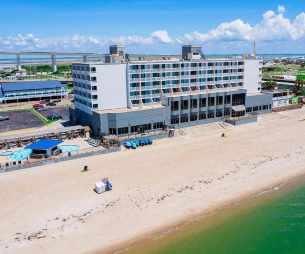 DoubleTree by Hilton Corpus Christi Beachfront – Corpus Christi, Texas