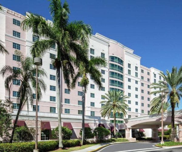 DoubleTree by Hilton Sunrise – Sawgrass Mills – Sunrise, Florida