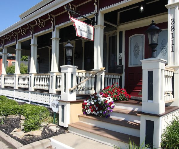 Homestead House B&B – Willoughby, Ohio