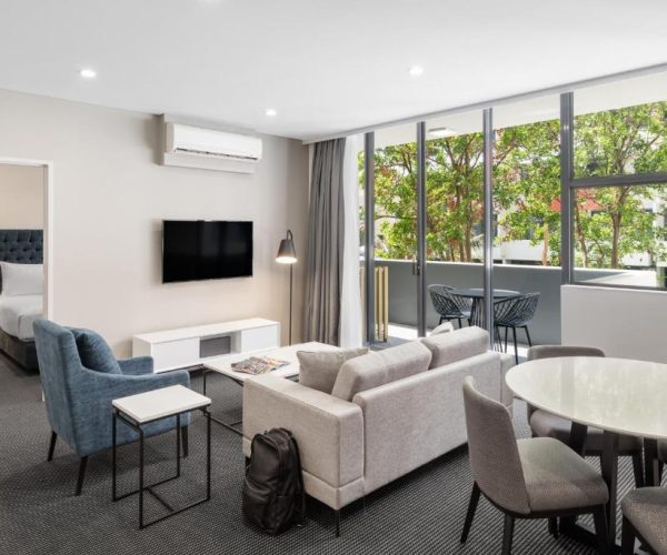 Meriton Suites Waterloo – Sydney, Australia