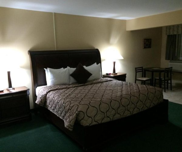 Pacer Inn & Suites Motel – Delaware, Ohio