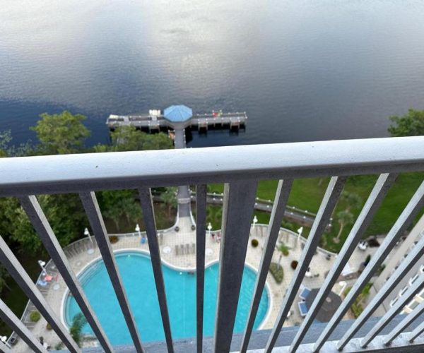 Penthouse Close to Disney area and Malls water view – Orlando, Florida