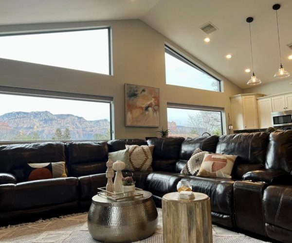 Sedona Uptown Gem! Wow! Views!! Close to trails, walk to Uptown Sedona, restaurants and shopping – Arizona,