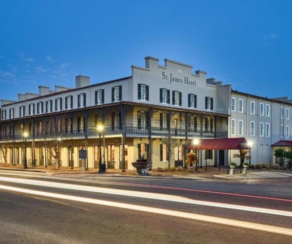 St James Hotel Selma Tapestry Collection by Hilton – Selma, Alabama