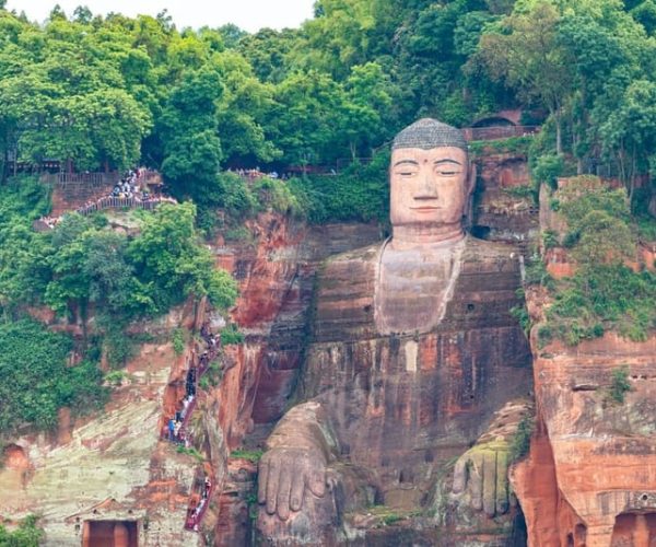 1-Day tour?Discovering Pandas & the Majestic Giant Buddha – Southwestern China, China