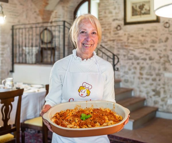 Assisi: Pasta Making Class with Mamma – Umbria, Italy