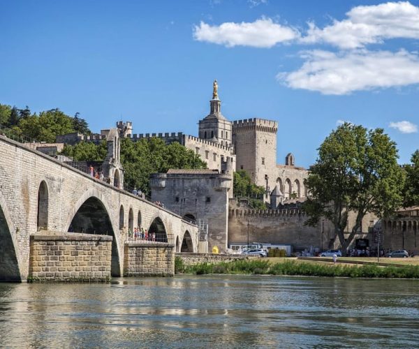 Avignon – Old Town Private Walking Tour – Provence-Alpes-Côte d’Azur, France