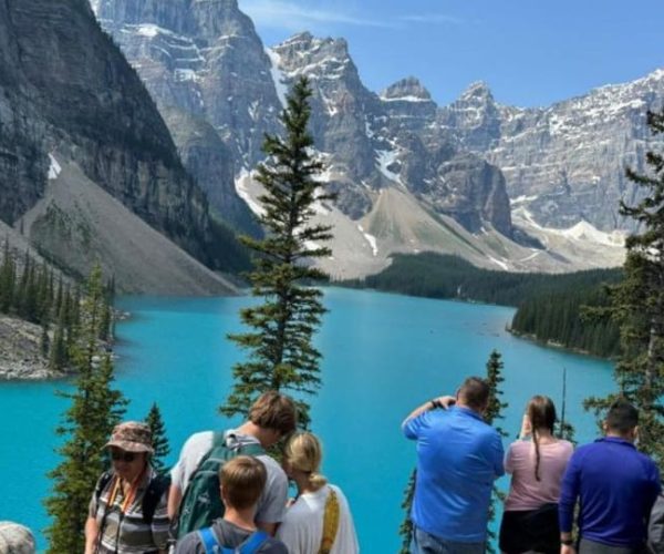 Banff /Calgary: Banff & Lake Moraine & Louise Full-Day Trip – Alberta, Canada