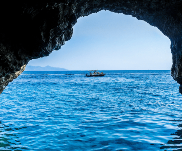 Blue Cave with Snorkeling and Swimming Speed Boat Tour – Dalmatia, Croatia