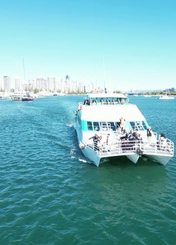 Broadwater Sunset Dinner Cruise with Spirit of Gold Coast – New South Wales, Australia