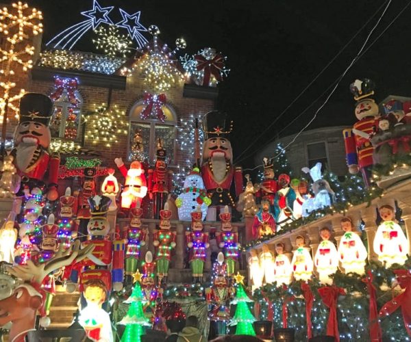 Brooklyn: 1.5-Hour Dyker Heights Christmas Lights Tour – New York City, New York