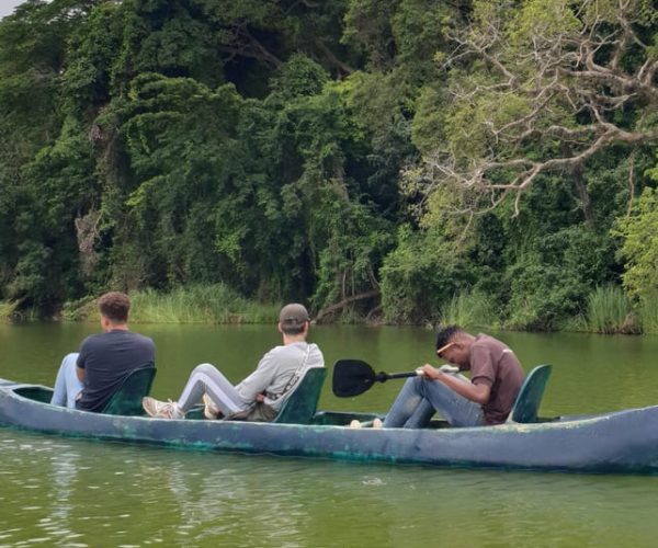 Canoeing Adventure at Lake Duluti (with Drinks) – Aruba Region, Aruba