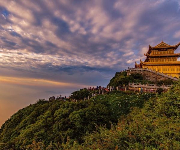 Chengdu: 5-Day Private Tour with Leshan and Mt.Emei – Southwestern China, China